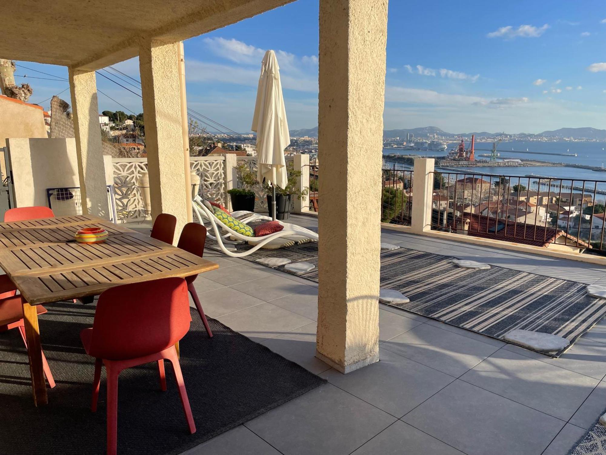 Superbe Terrasse Avec Vue Panoramique Sur La Mer Marseille Bagian luar foto