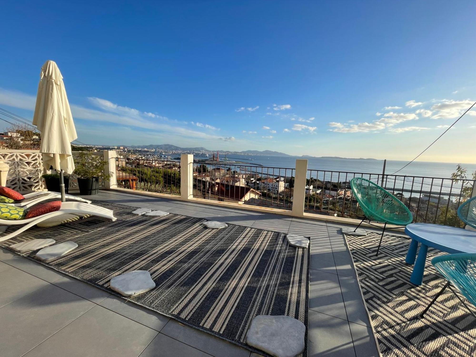 Superbe Terrasse Avec Vue Panoramique Sur La Mer Marseille Bagian luar foto