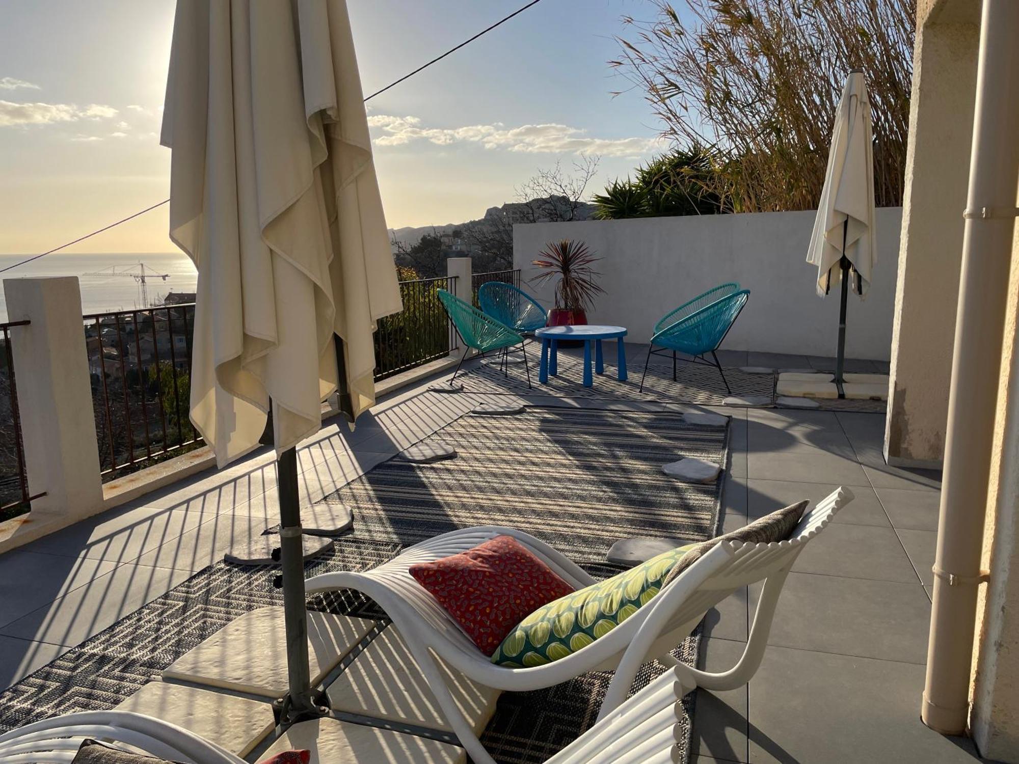 Superbe Terrasse Avec Vue Panoramique Sur La Mer Marseille Bagian luar foto