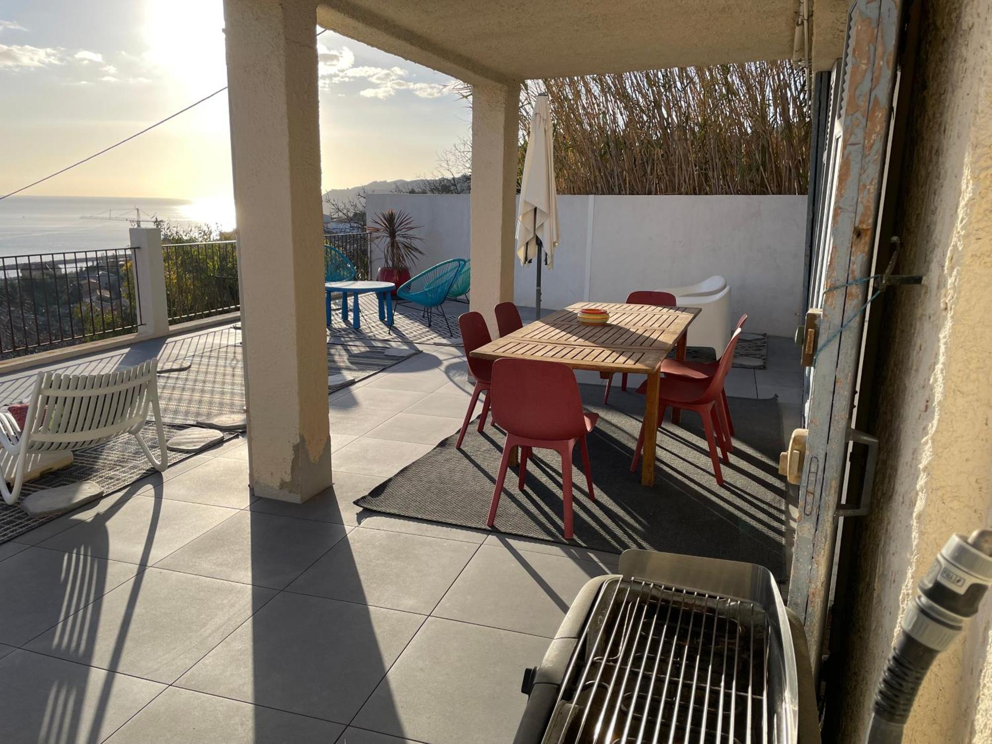 Superbe Terrasse Avec Vue Panoramique Sur La Mer Marseille Bagian luar foto