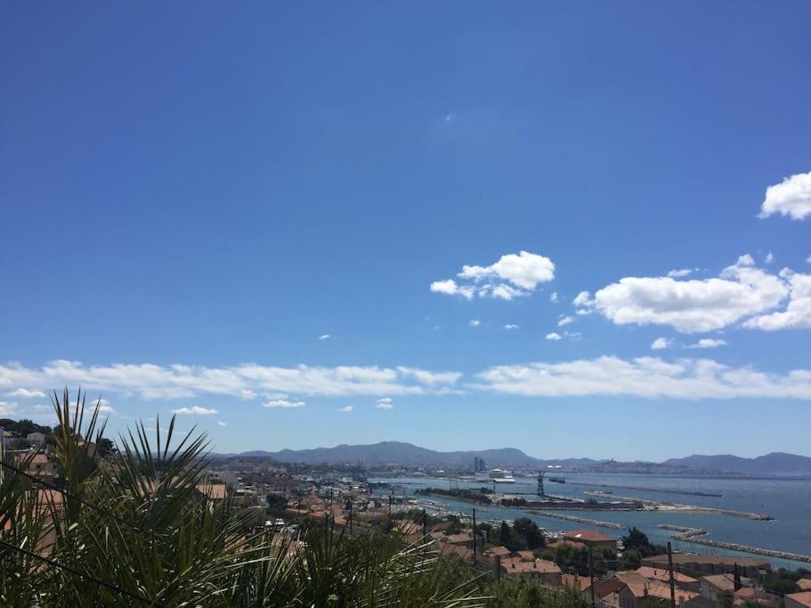 Superbe Terrasse Avec Vue Panoramique Sur La Mer Marseille Bagian luar foto