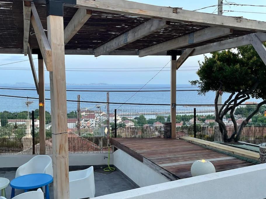 Superbe Terrasse Avec Vue Panoramique Sur La Mer Marseille Bagian luar foto